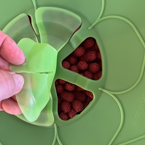 Silicone flower pot lid - Picture 3 of 3